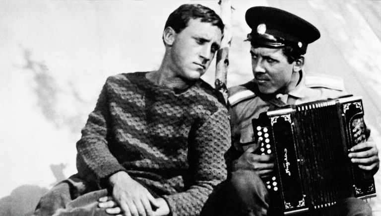 В.Высоцкий и В.Золотухин в фильме Хозяин тайги В.Высоцкий и В.Золотухин в фильме Хозяин тайги