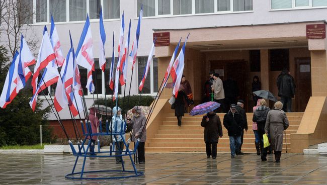 Референдум о статусе Крыма в Симферополе. Архивное фото Референдум о статусе Крыма в Симферополе. Архивное фото