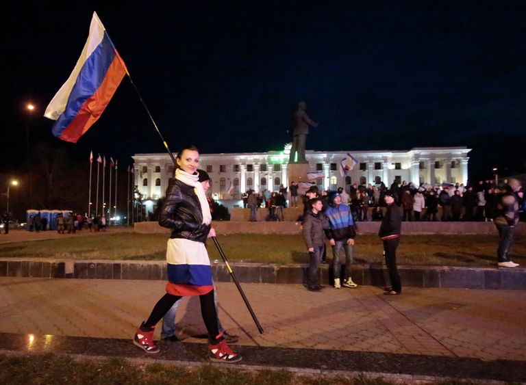 В центре Симферополя проходит праздничный концерт в честь референдума В центре Симферополя проходит праздничный концерт в честь референдума