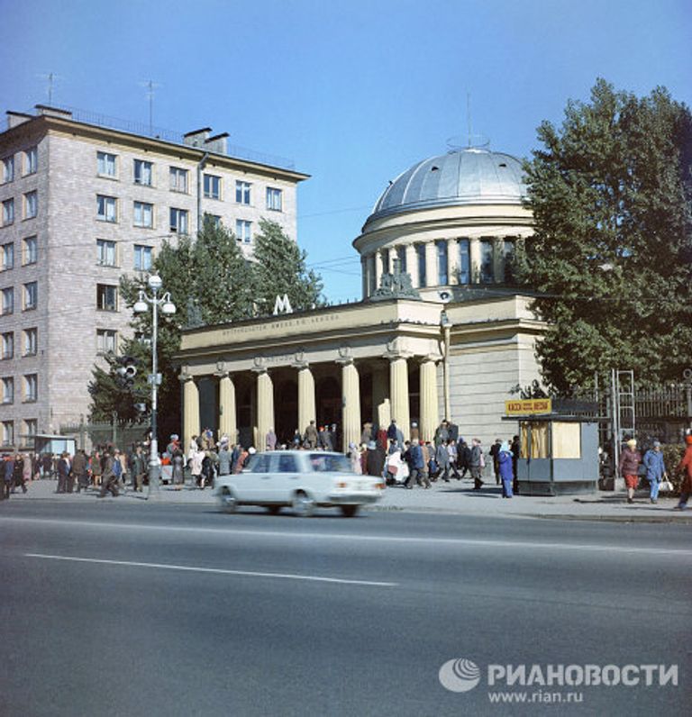 Станции Петербургского метрополитена