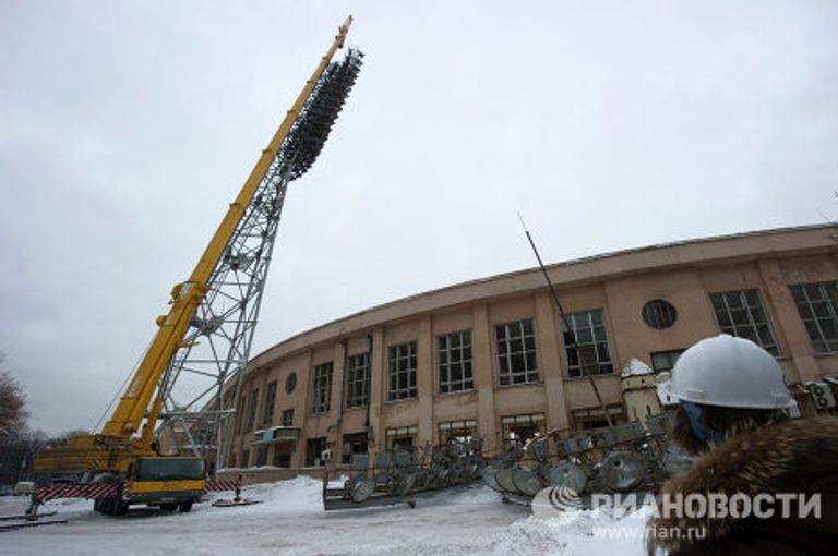 Демонтаж мачт освещения стадиона Динамо Демонтаж мачт освещения стадиона Динамо