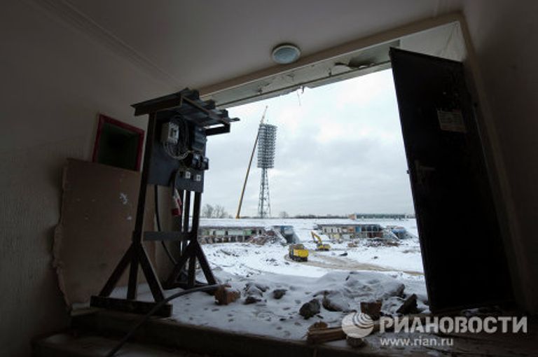 Демонтаж мачт освещения стадиона Динамо Демонтаж мачт освещения стадиона Динамо