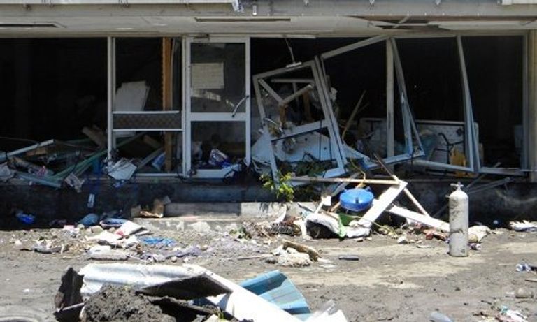 Тысячи домов и целый город разрушены стихией в Юго-Восточной Азии Тысячи домов и целый город разрушены стихией в Юго-Восточной Азии