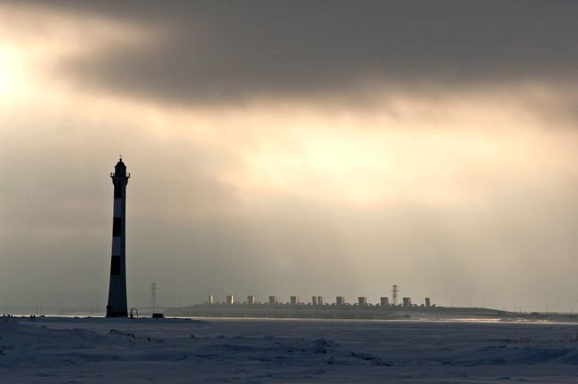 Вид на комплекс защитных сооружений (дамбу) Санкт-Петербурга Вид на комплекс защитных сооружений (дамбу) Санкт-Петербурга