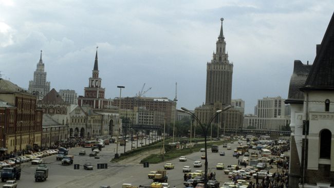 Комсомольская площадь Комсомольская площадь