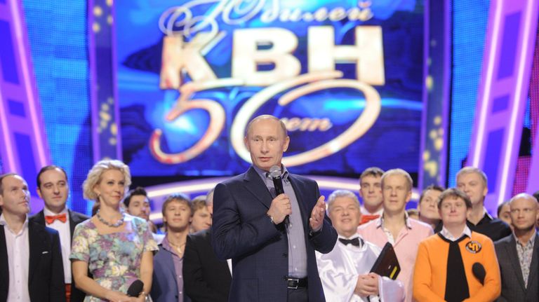 Премьер-министр РФ Владимир Путин на юбилейной игре КВН в Москве Премьер-министр РФ Владимир Путин на юбилейной игре КВН в Москве