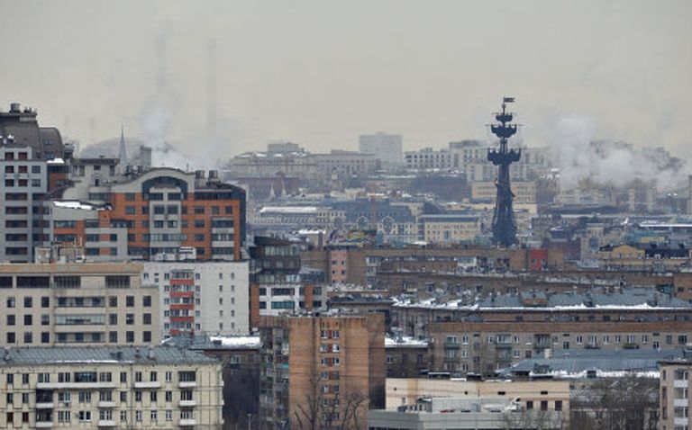 Вид на Москву со смотровой площадки на Воробьевых горах Вид на Москву со смотровой площадки на Воробьевых горах