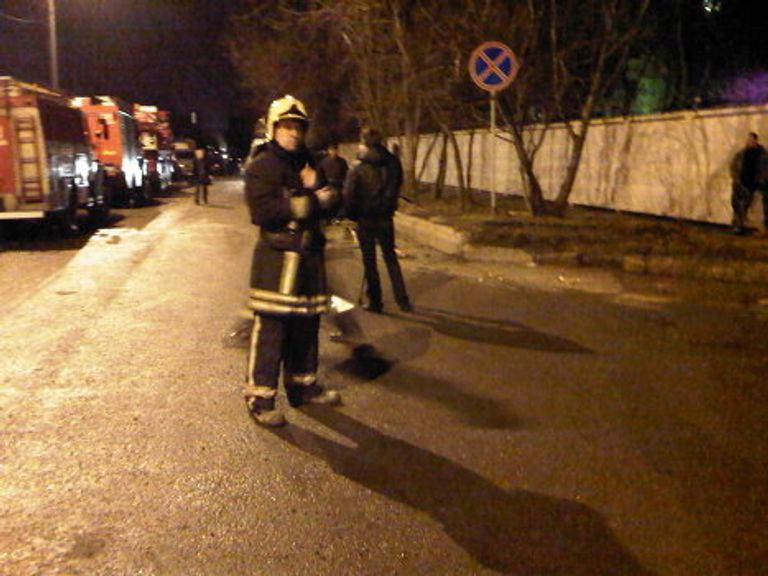 На месте обрушения строящегося здания в Москве