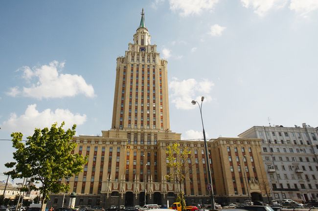 Гостиница Ленинградская в Москве