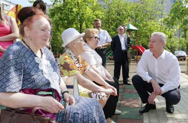 С.Собянин проинспектировал ход благоустройства дворов в СВАО Москвы