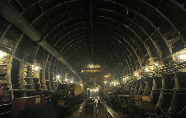 Строительство станции метро