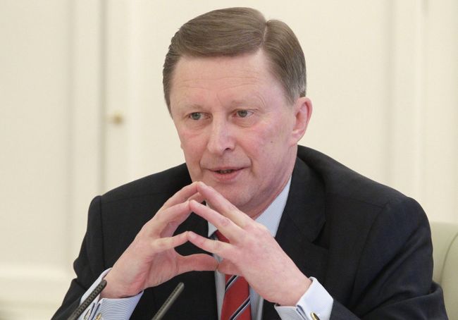 Глава администрации президента РФ С.Иванов Глава администрации президента РФ С.Иванов