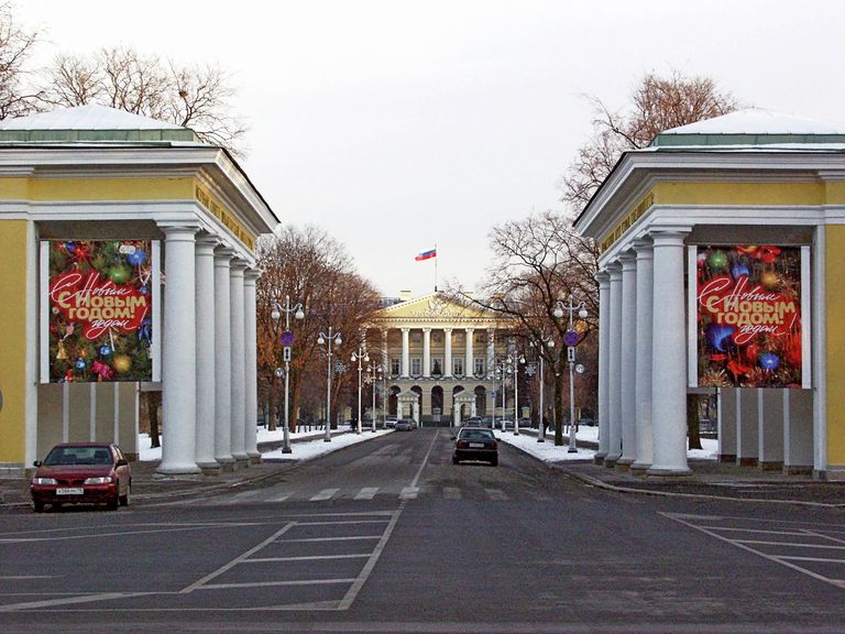 Смольный институт в Санкт-Петербурге Смольный институт в Санкт-Петербурге
