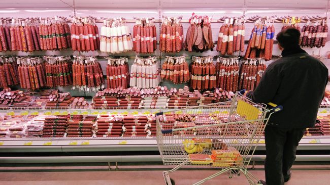 Покупка продуктов в гипермаркете Покупка продуктов в гипермаркете