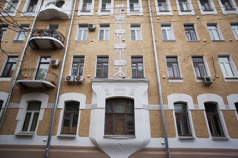 Дома в Москве с самыми необычными окнами Дома в Москве с самыми необычными окнами