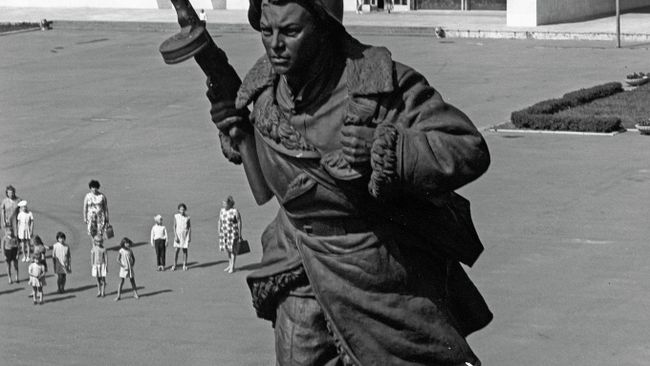 Памятник Герою Советского Союза, рядовому пехоты А.Матросову Памятник Герою Советского Союза, рядовому пехоты А.Матросову