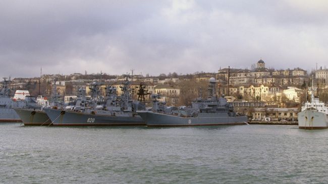 Город Севастополь на черноморском побережье Крымского полуострова
