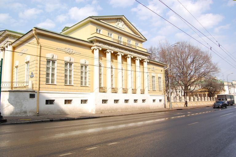 10 мест, в которых побывала Алиса Селезнева 10 мест, в которых побывала Алиса Селезнева