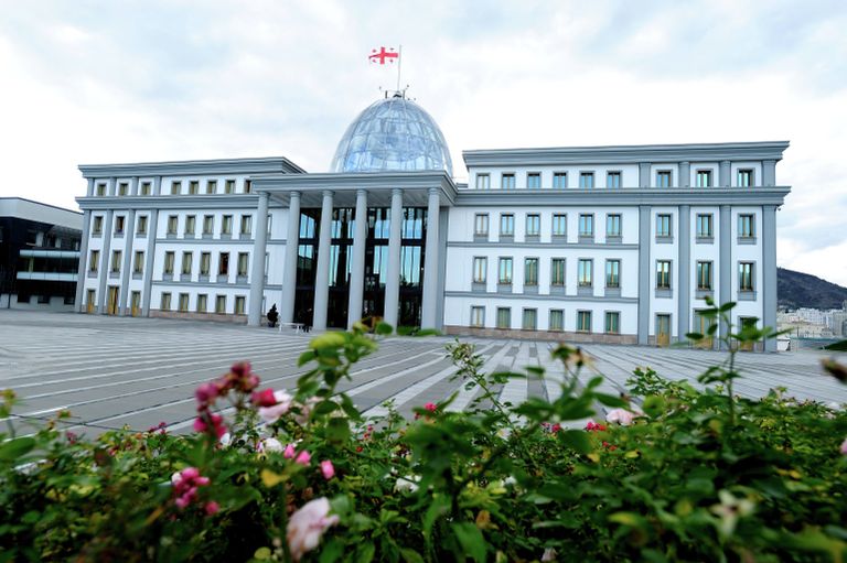 Президентский дворец М. Саакашвили Президентский дворец М. Саакашвили
