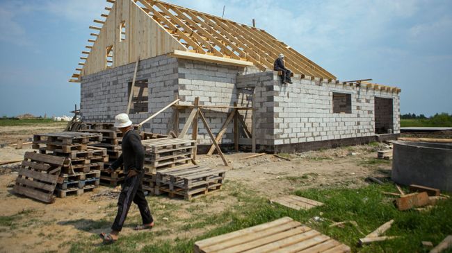 Cтроительство домов для пострадавших от паводка в Амурской области Cтроительство домов для пострадавших от паводка в Амурской области