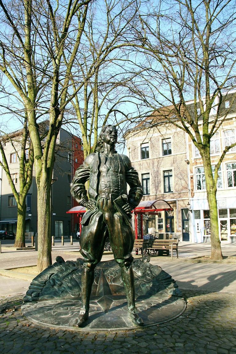 Памятник Петру I в Антверпене Памятник Петру I в Антверпене