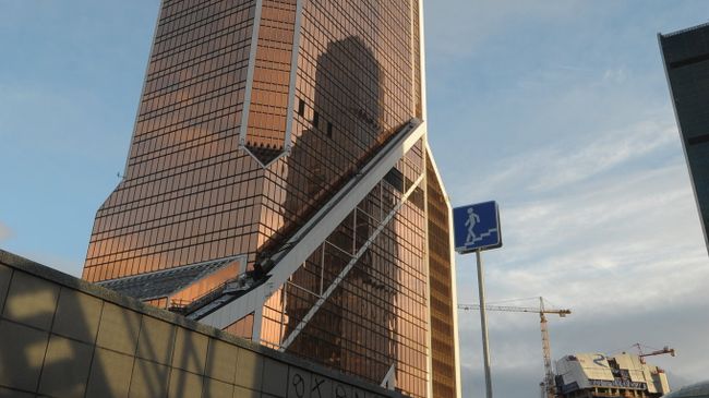 Небоскреб Меркурий Сити
