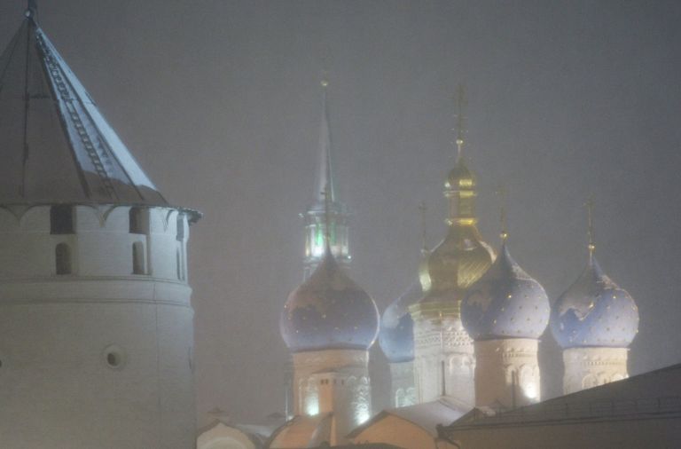 Ночная уборка улиц от снега в Казани Ночная уборка улиц от снега в Казани