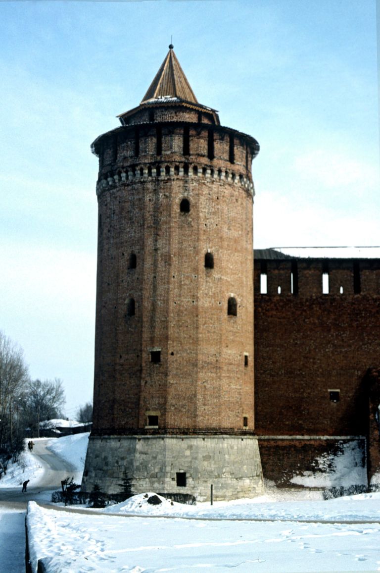 Коломенская (Маринкина) башня Коломенская (Маринкина) башня