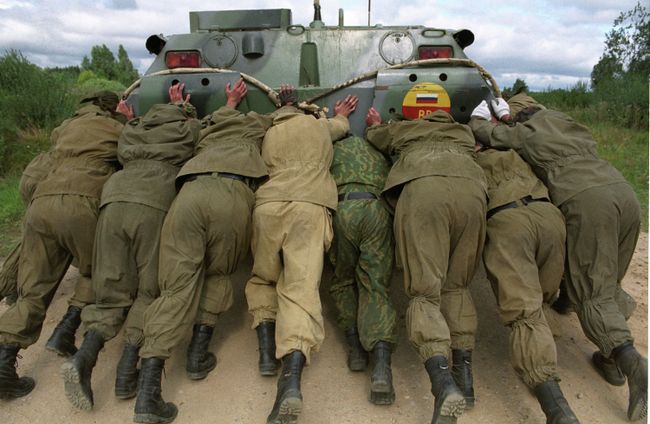 Военные