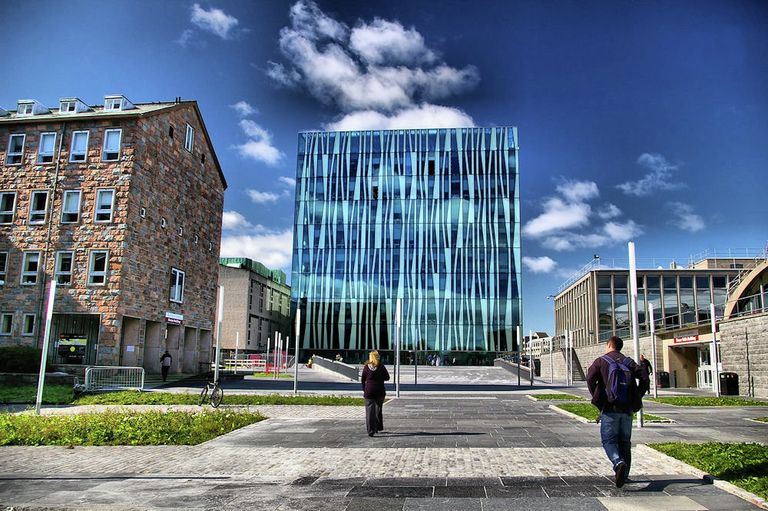 Библиотека Университета Aberdeen Библиотека Университета Aberdeen