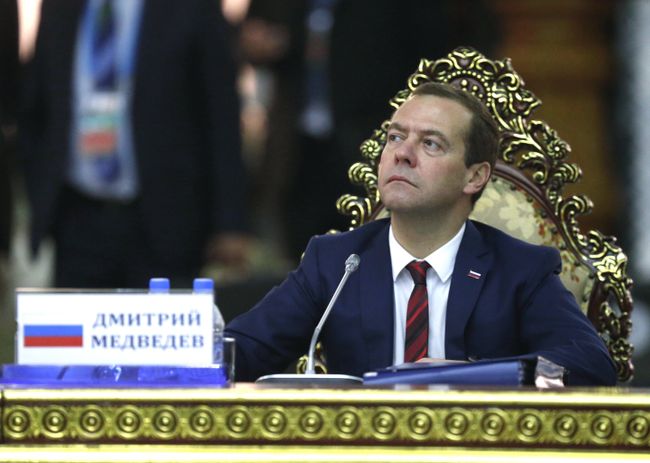 Премьер-министр РФ Д.Медведев принимает участие в заседании Совета глав правительств СНГ в Душанбе