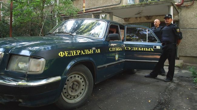 Судебные приставы