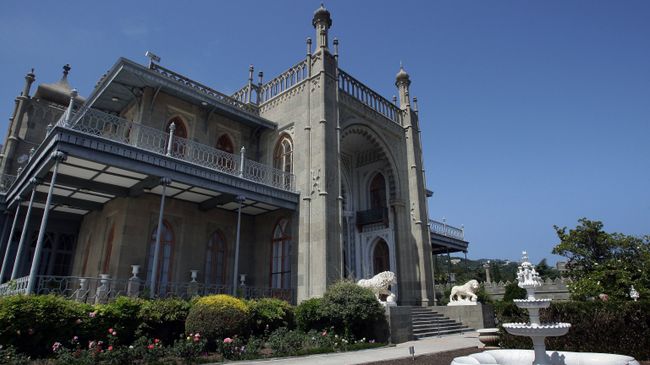 Воронцовский дворец в Алупке