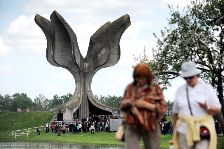 Мемориал на месте лагеря Ясеновац, Хорватия Мемориал на месте лагеря Ясеновац, Хорватия