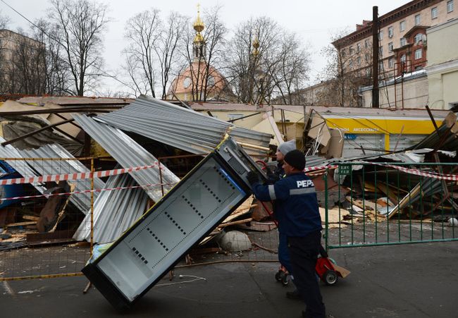 Снос незаконных построек в Москве
