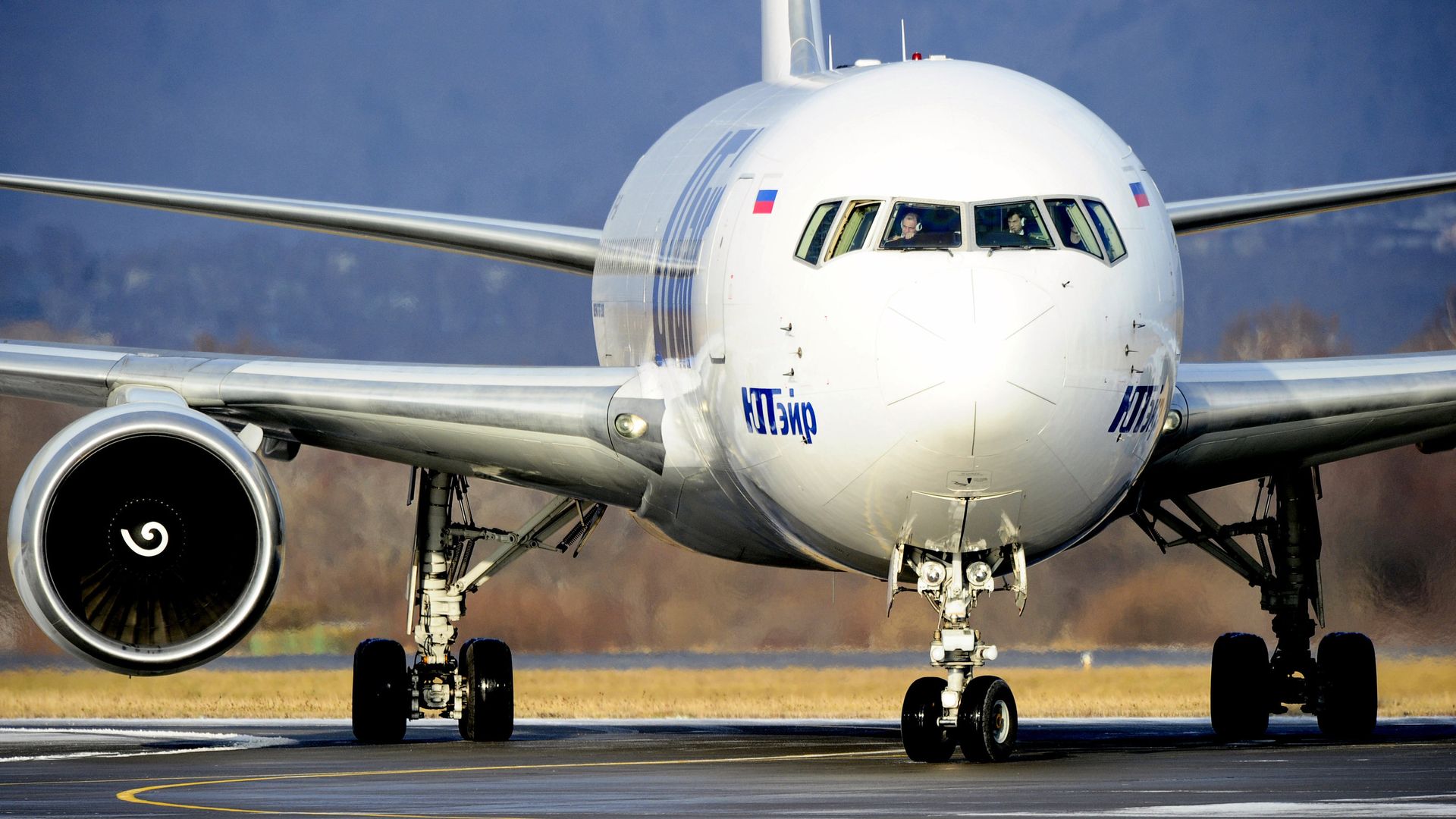 Рейс авиакомпании Utair Рейс авиакомпании Utair - РИА Новости, 1920, 19.07.2025