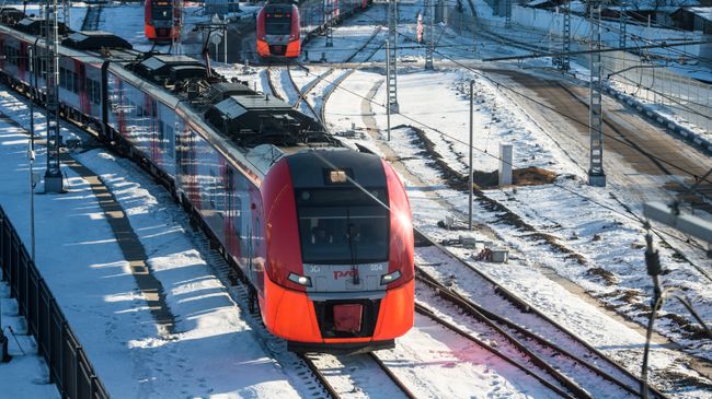 Скоростной поезд Ласточка