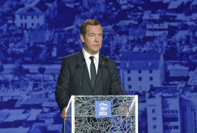 Рабочая поездка премьер-министра РФ Д. Медведева в Южный федеральный округ