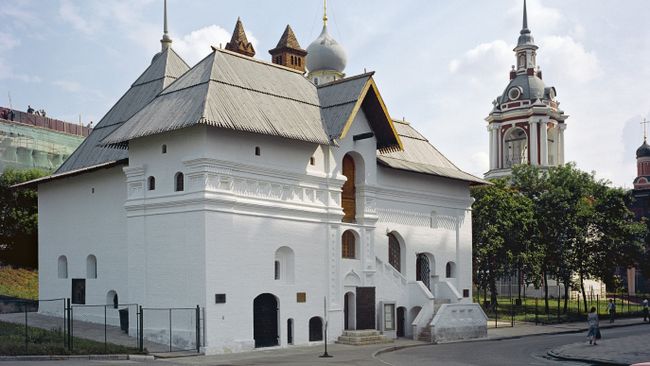 Палати Старого английского двора XVI-XVII Палати Старого английского двора XVI-XVII