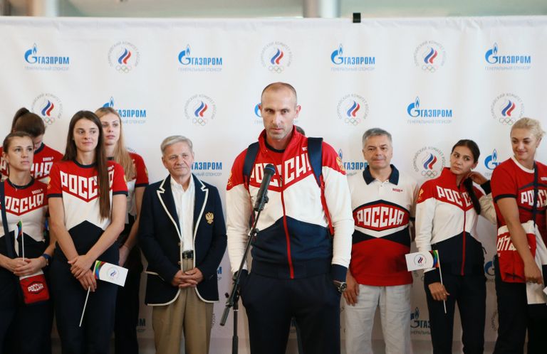 Доигровщик мужской сборной России по волейболу Сергей Тетюхин (в центре) Доигровщик мужской сборной России по волейболу Сергей Тетюхин (в центре)