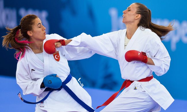 Соревнования по карате среди женщин в весовой категории свыше 86кг на I Европейских играх в Баку Соревнования по карате среди женщин в весовой категории свыше 86кг на I Европейских играх в Баку