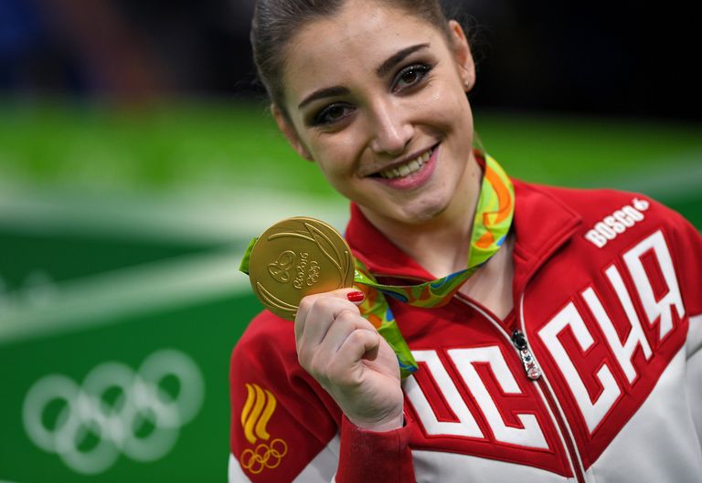 Олимпийская чемпионка Рио-2016 гимнастка Алия Мустафина Олимпийская чемпионка Рио-2016 гимнастка Алия Мустафина