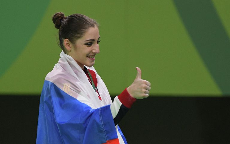 Олимпийская чемпионка Рио-2016 гимнастка Алия Мустафина Олимпийская чемпионка Рио-2016 гимнастка Алия Мустафина
