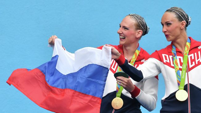 Светлана Ромашина и Наталья Ищенко (слева направо)