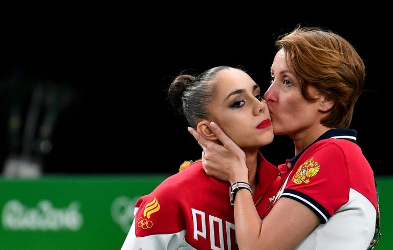 Амина Зарипова и Маргарита Мамун (справа налево) Амина Зарипова и Маргарита Мамун (справа налево)