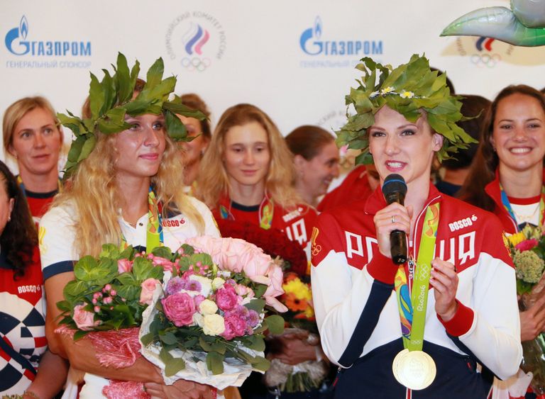 Светлана Ромашина (справа) и Наталья Ищенко Светлана Ромашина (справа) и Наталья Ищенко