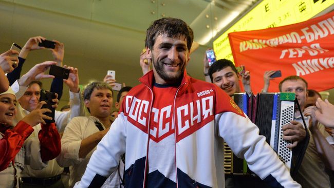 Аниуар Гедуев Аниуар Гедуев