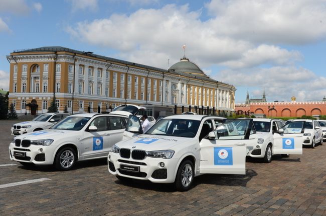 Церемония вручения автомобилей BMW российским спортсменам - победителям и призерам Игр XXXI Олимпиады в Рио-де-Жанейро Церемония вручения автомобилей BMW российским спортсменам - победителям и призерам Игр XXXI Олимпиады в Рио-де-Жанейро