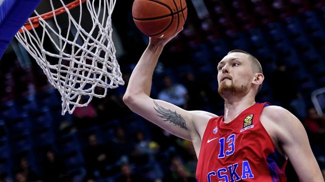 Центровой ПБК ЦСКА Иван Лазарев