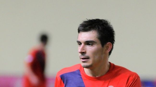 Нападающий Енисея Артур Малоян Нападающий Енисея Артур Малоян